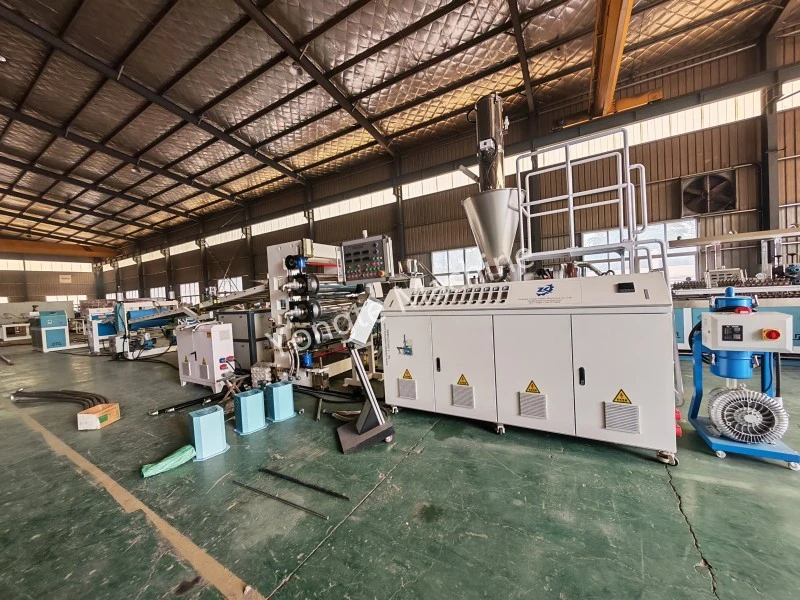 Линија за истиснување на тенок ПВЦ лист од 1200 mm