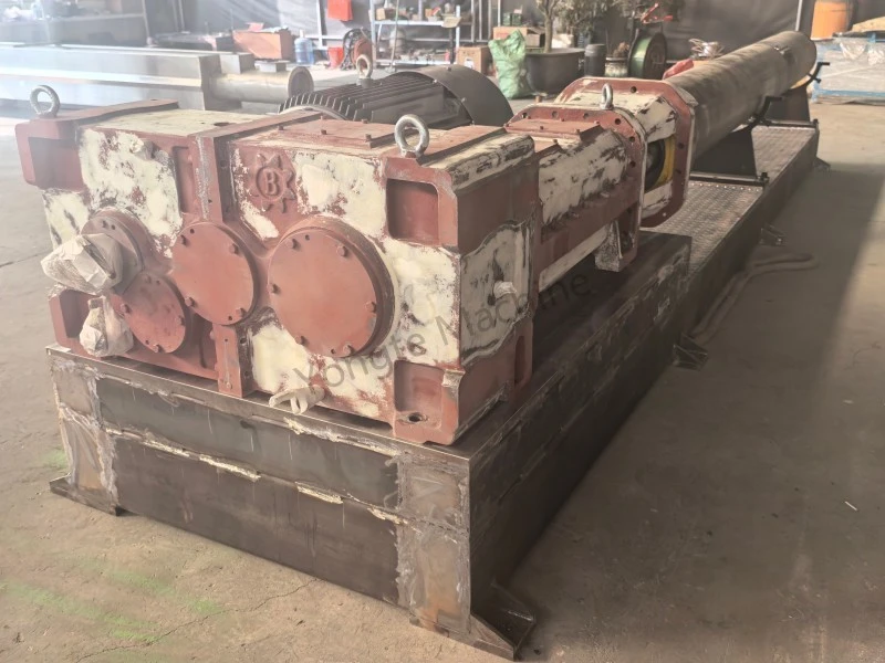 Високоефикасен паралелен екструдер со два завртки за рециклирање на отпад од пластика во производството