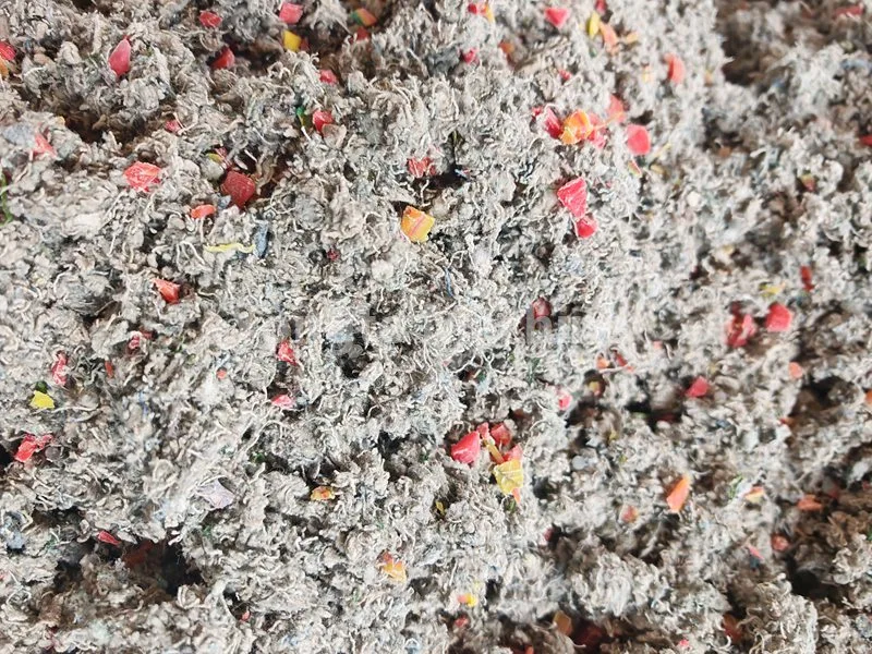 Рециклирање отпадна облека и пластична композитна машина